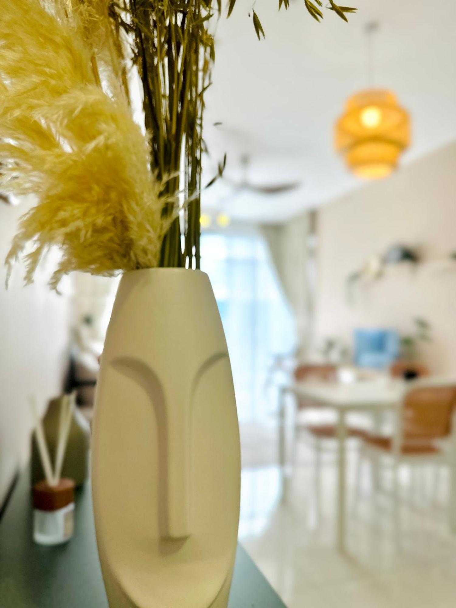 New 2Br Georgetown Warm And Lovely Homestay 10Pax-无敌美景两房民宿 Beacon Executive Suite Exteriör bild