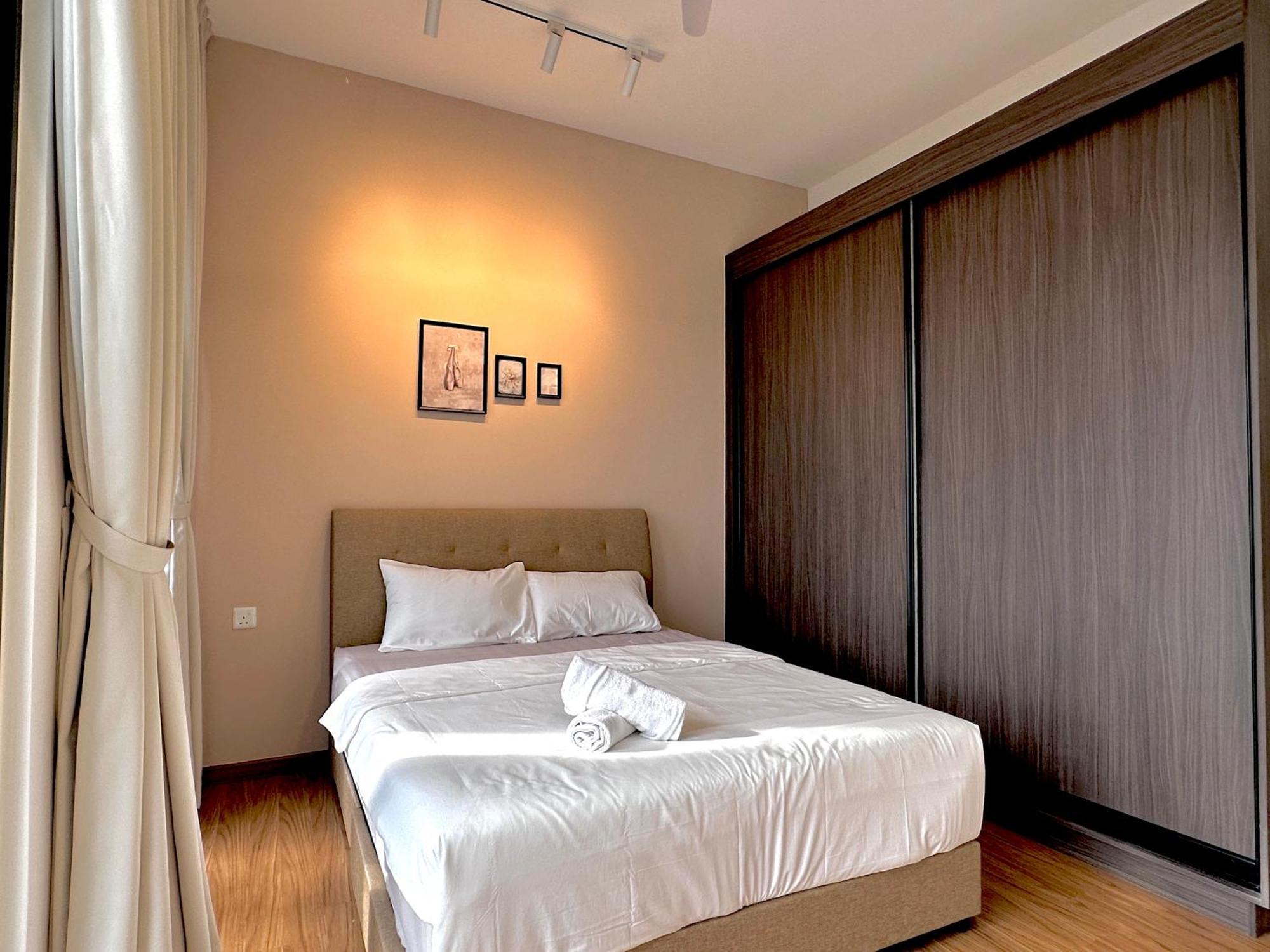 New 2Br Georgetown Warm And Lovely Homestay 10Pax-无敌美景两房民宿 Beacon Executive Suite Exteriör bild
