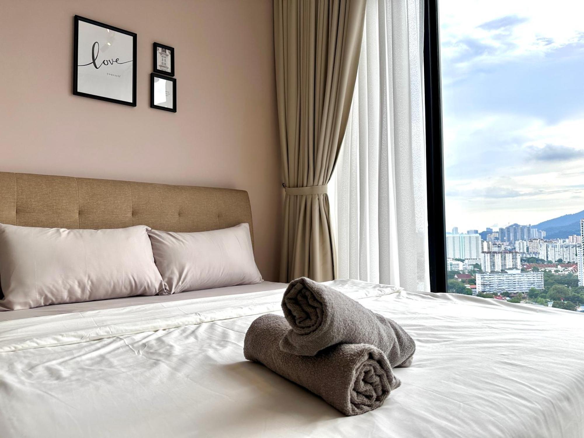 New 2Br Georgetown Warm And Lovely Homestay 10Pax-无敌美景两房民宿 Beacon Executive Suite Exteriör bild