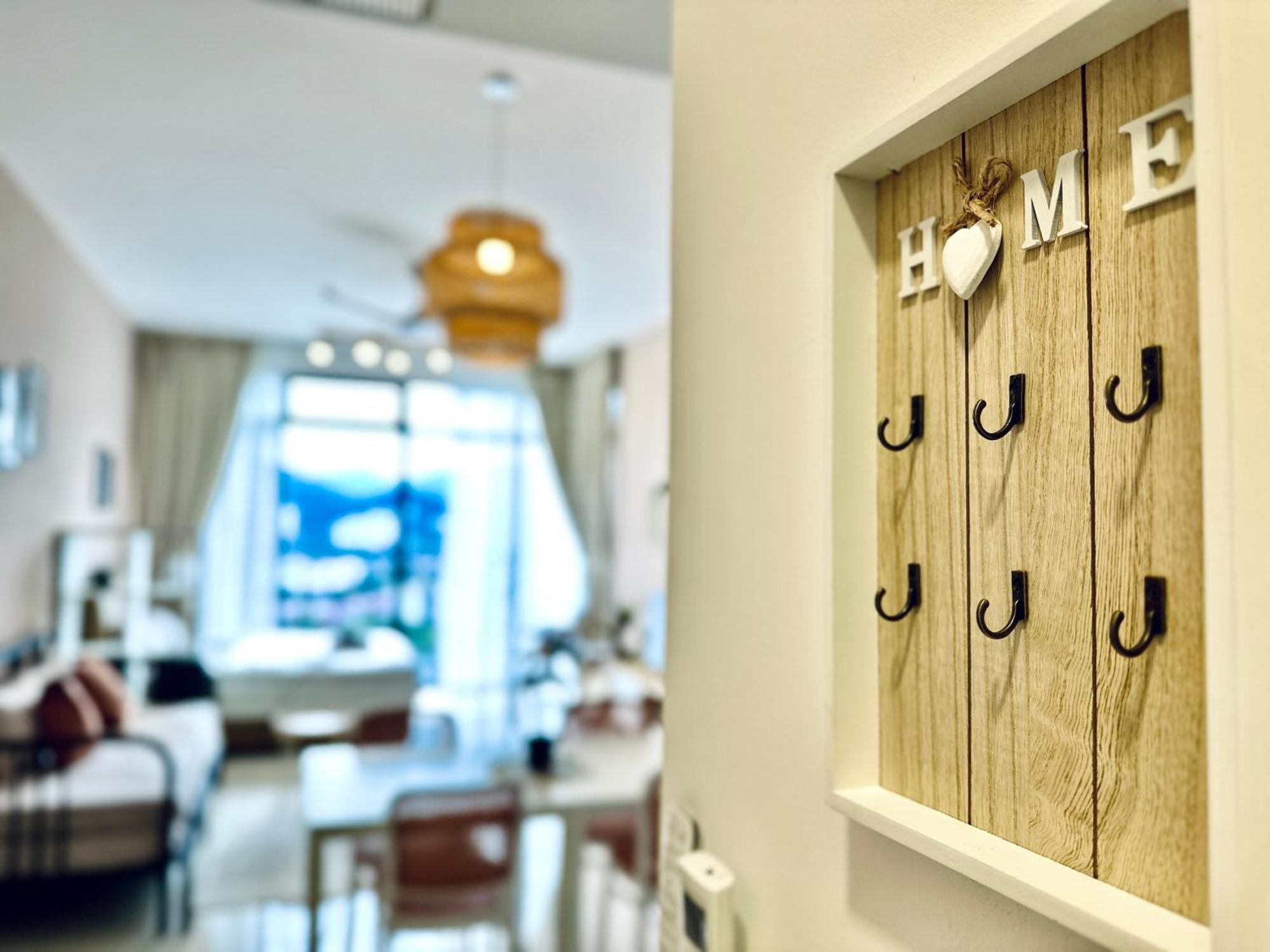 New 2Br Georgetown Warm And Lovely Homestay 10Pax-无敌美景两房民宿 Beacon Executive Suite Exteriör bild