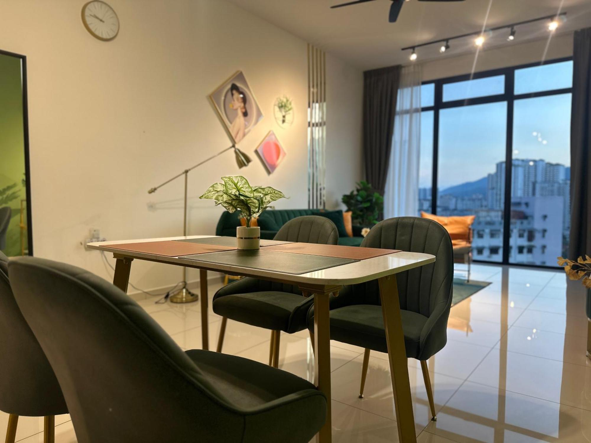 New 2Br Georgetown Warm And Lovely Homestay 10Pax-无敌美景两房民宿 Beacon Executive Suite Exteriör bild