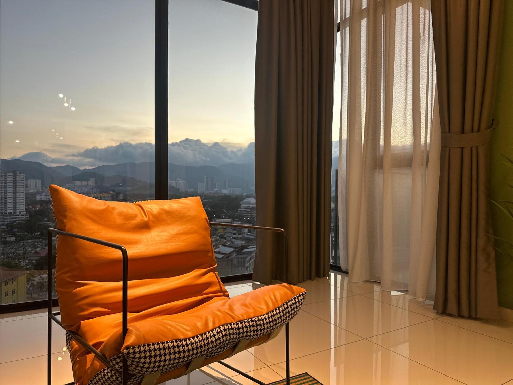 New 2Br Georgetown Warm And Lovely Homestay 10Pax-无敌美景两房民宿 Beacon Executive Suite Exteriör bild